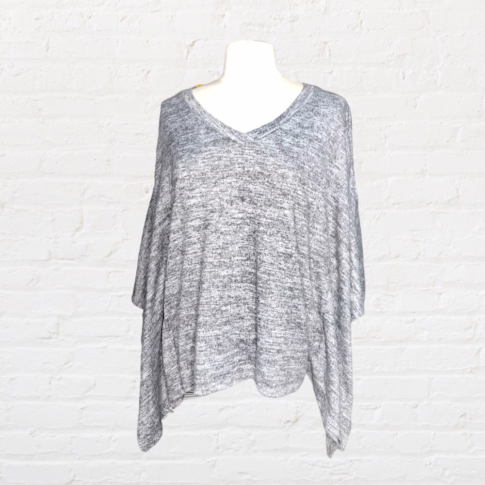 Fotia Cold Shoulder Sweater -XL